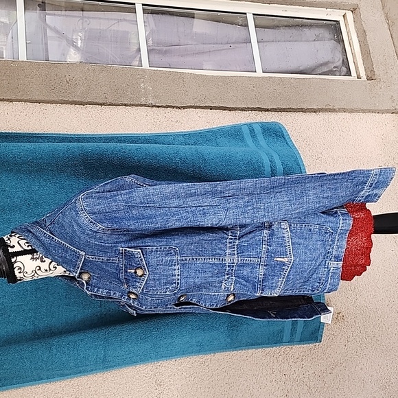 Eddie Bauer Women's Denim Jean Jacket Size small - Picture 3 of 8
